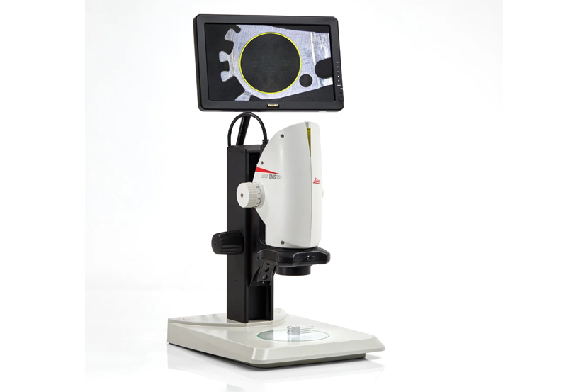 microscope Leica DMS300